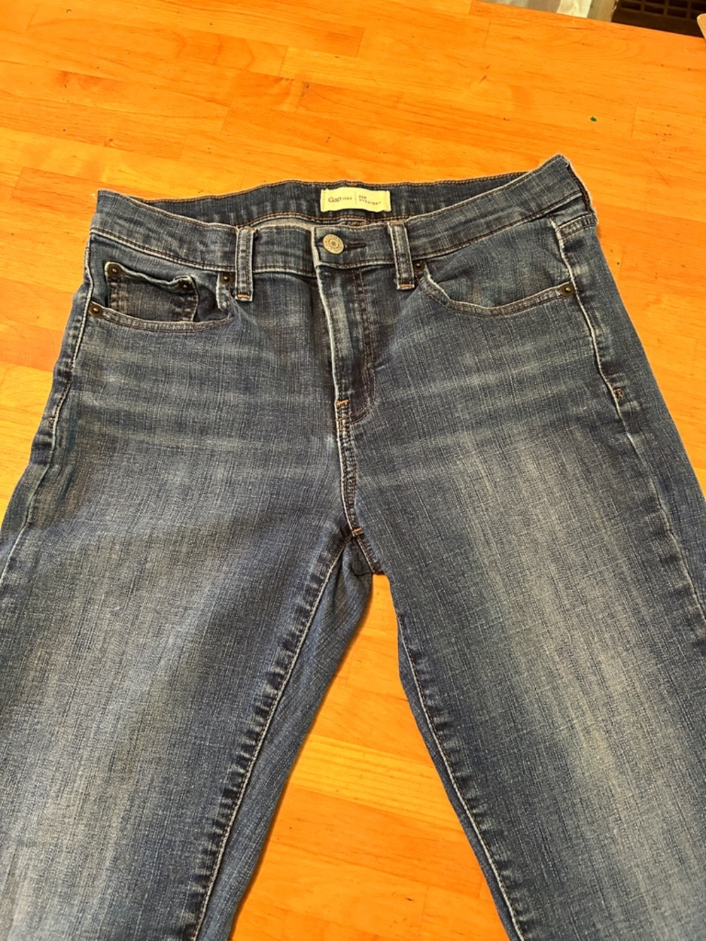 GAP Women's Faded Blue Straight Jeans